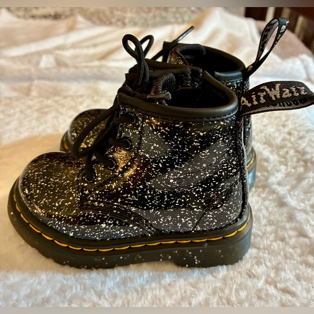 NWOT Toddler 5 Dr. Martens 1460 Cosmic Glitter Black Boots Kids Baby Punk Grunge - Picture 4 of 8